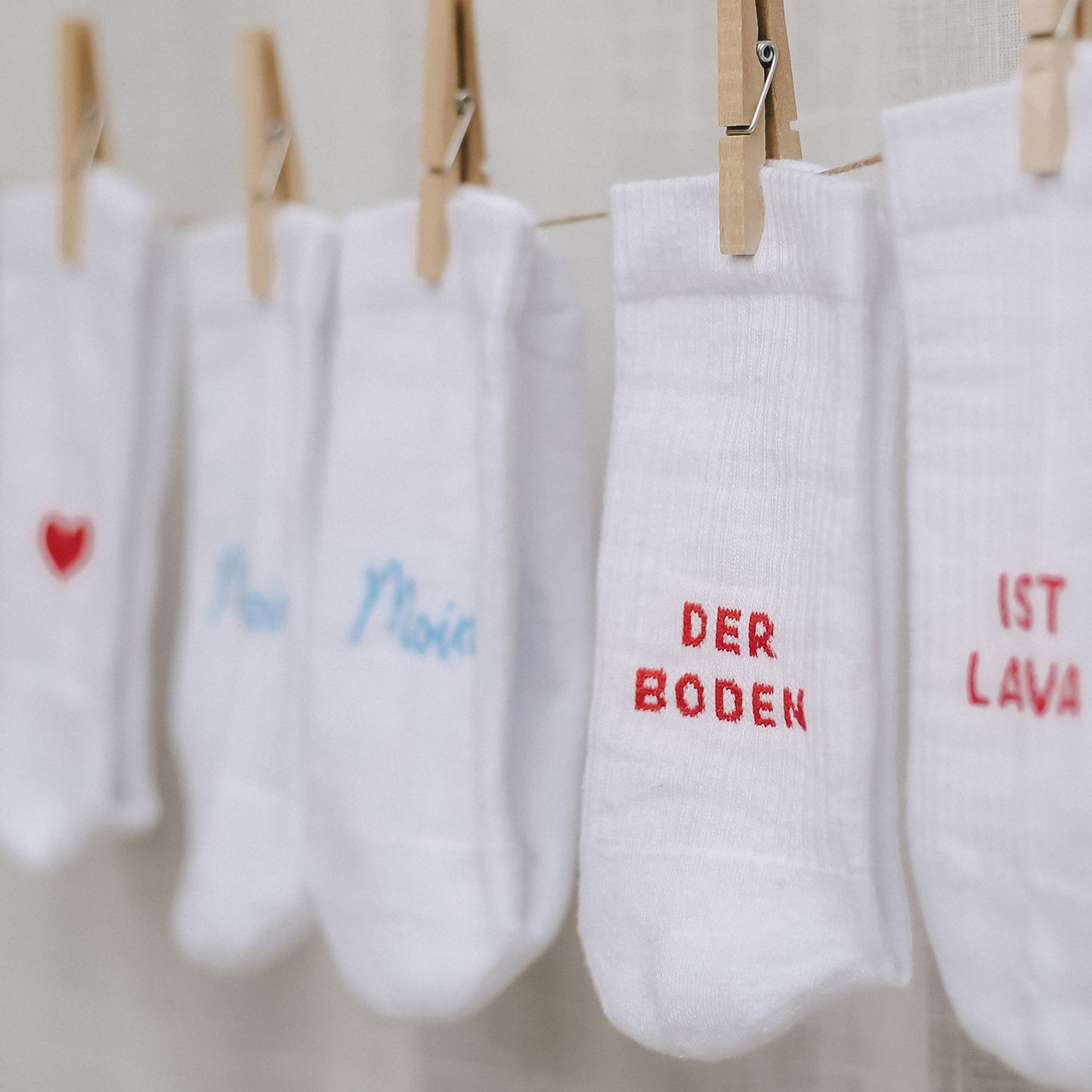 Socken Der Boden ist Lava (VE = 5 Stk)