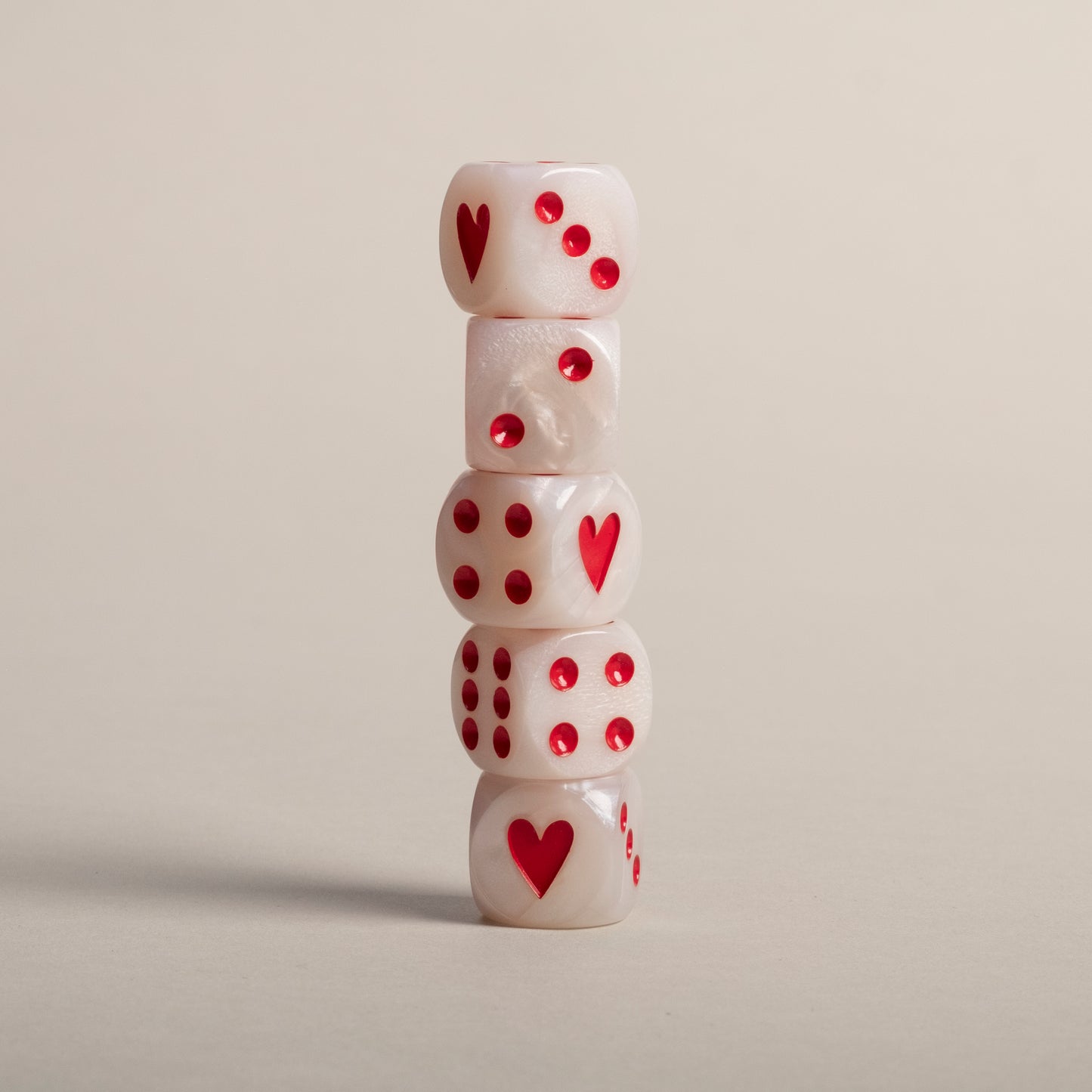 Würfelset Perlmutt Rot (VE = 8 Sets)