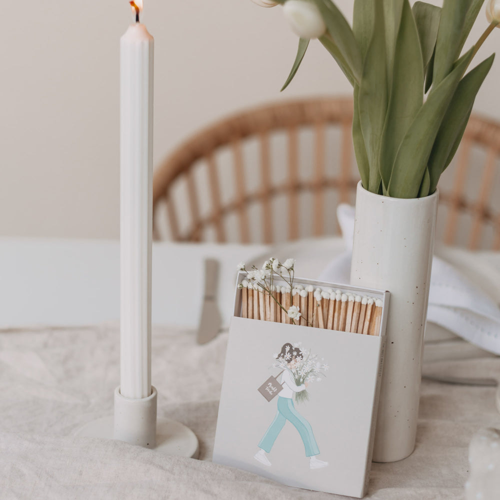 Matches Flower Girl (PU = 8 pcs.)