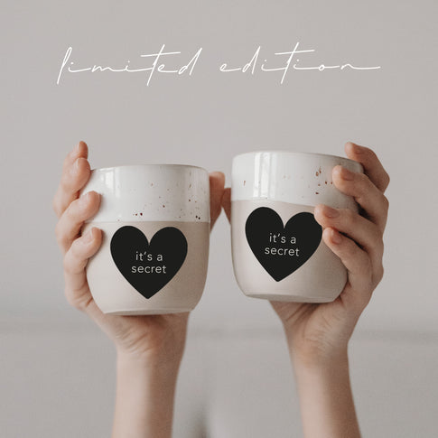 Secret Sale - Limitierter Becher für kleine Pausen (deutsch) (VE = 4 Stk.)