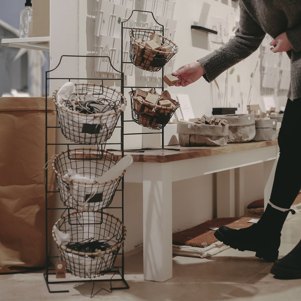 Ensemble - Grand porte-panier avec paniers assortis