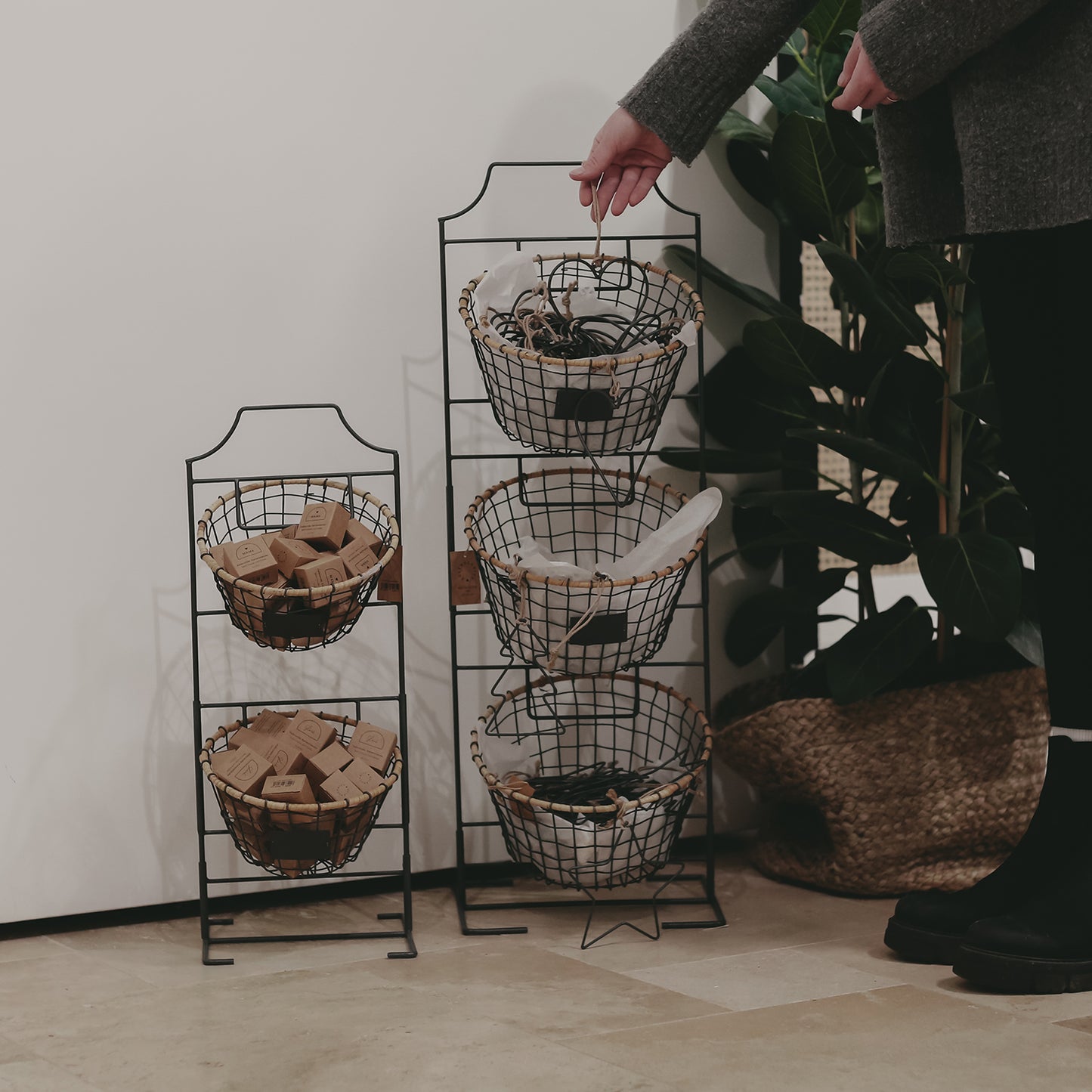 Ensemble - Petit support de panier avec paniers assortis
