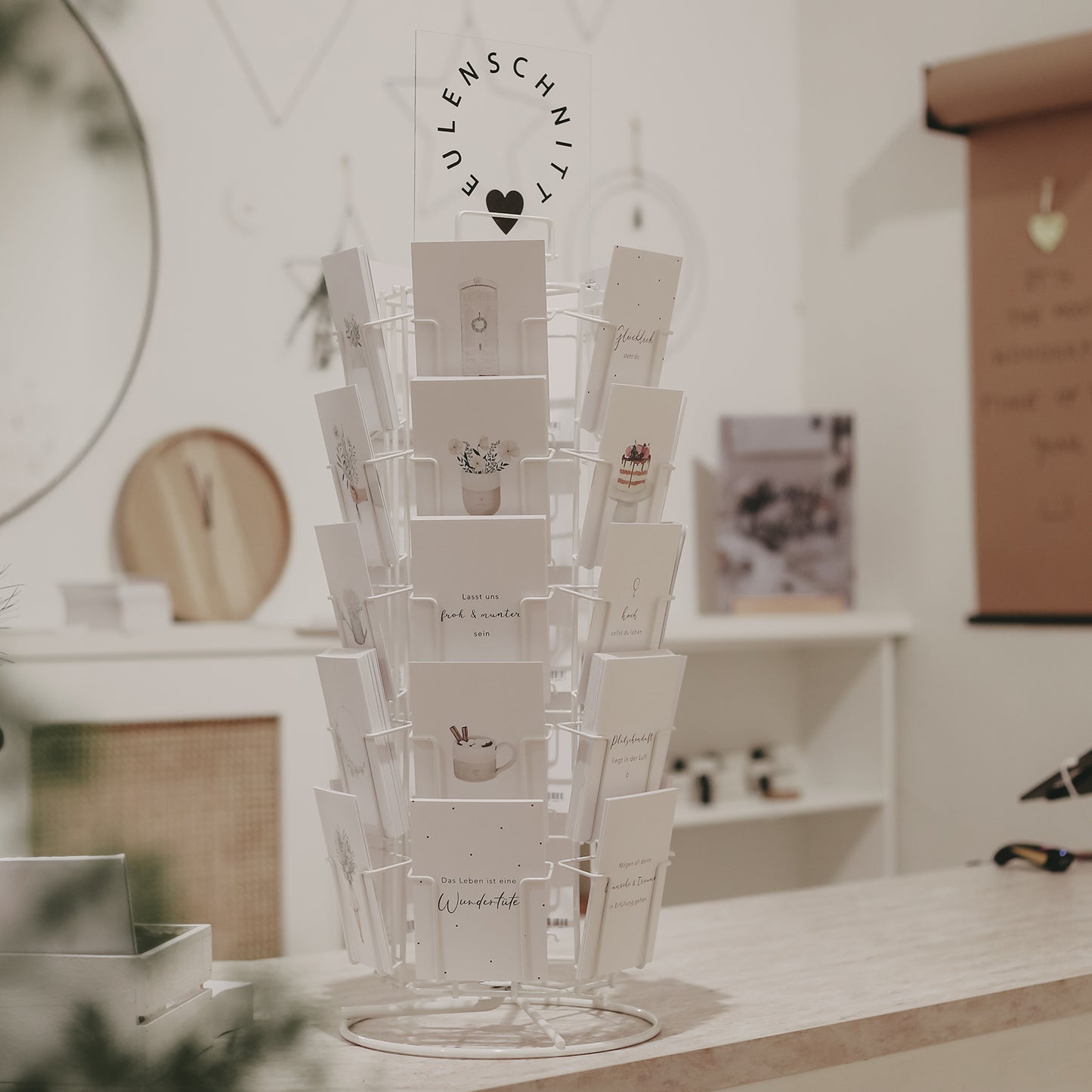 CARD STAND TABLE 30 COMPARTMENTS - Set