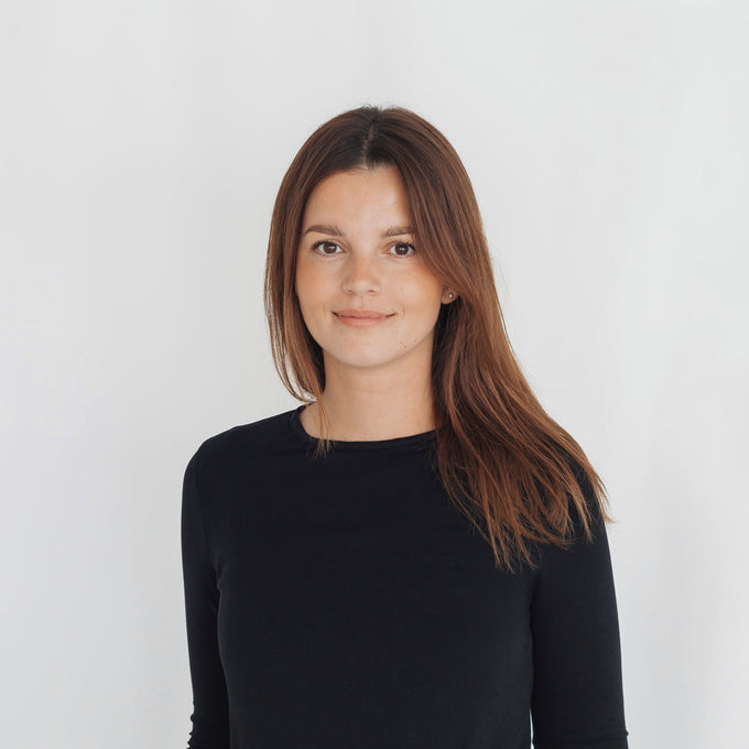 Jovana – Customer Service