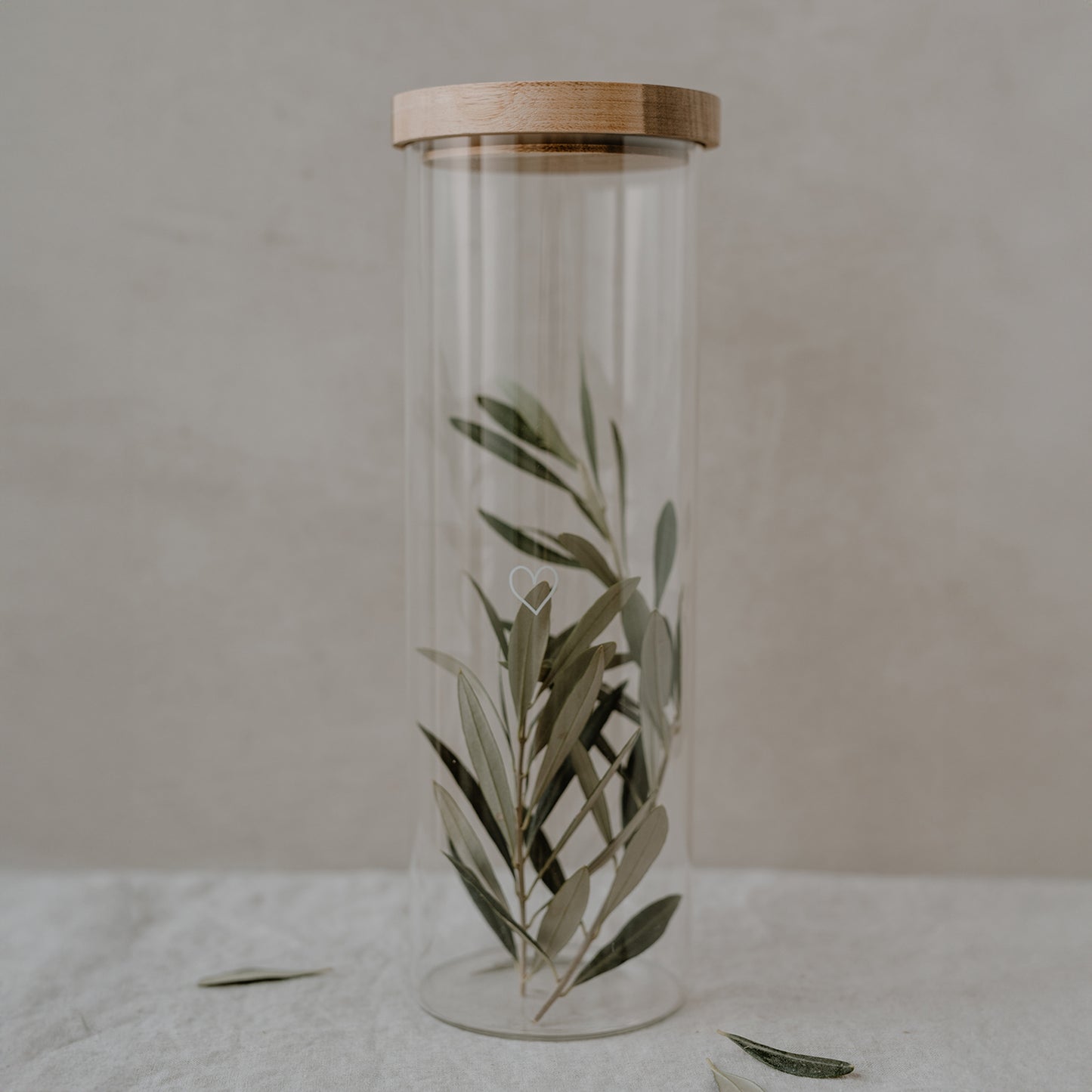 Storage jar heart 30cm (PU = 4 pieces)