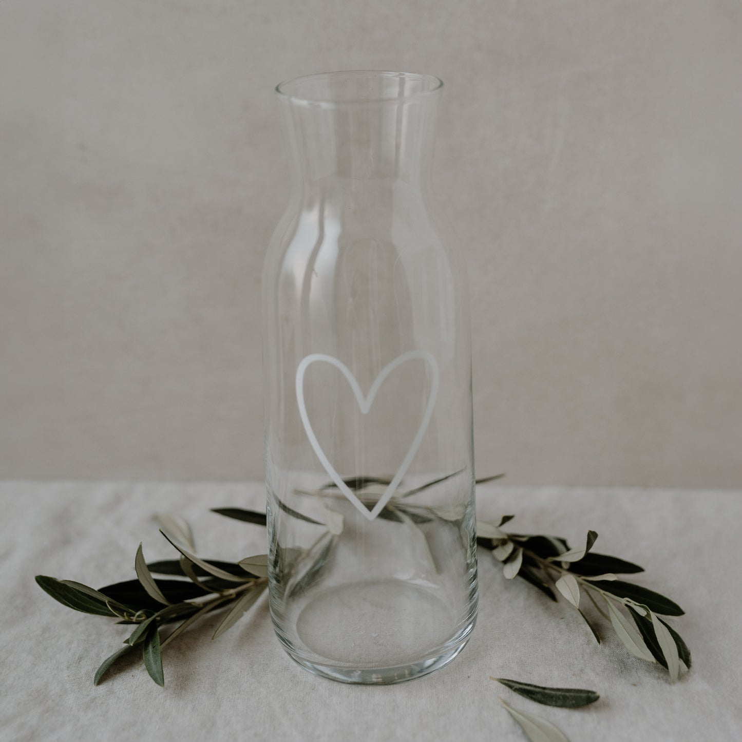 Carafe heart white (PU = 6 pieces)