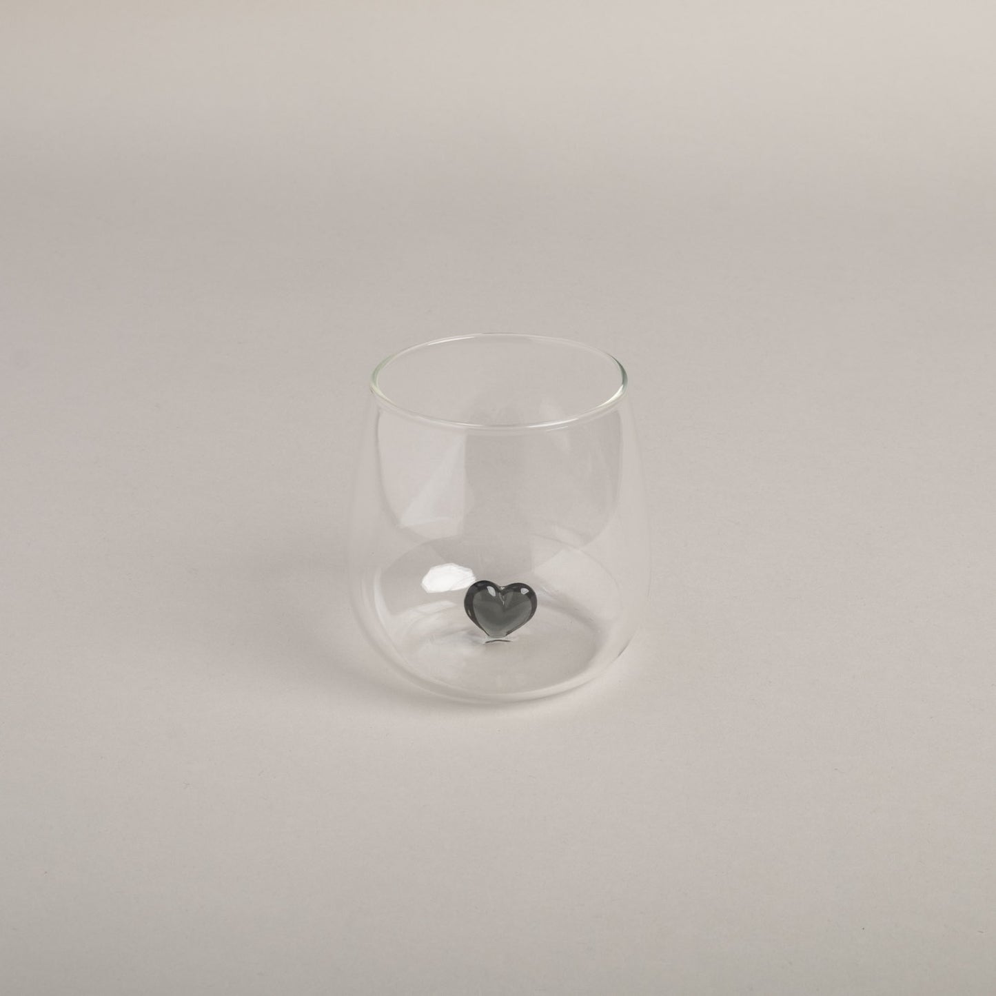 Drinking glass heart shape black (pack = 6 pcs)