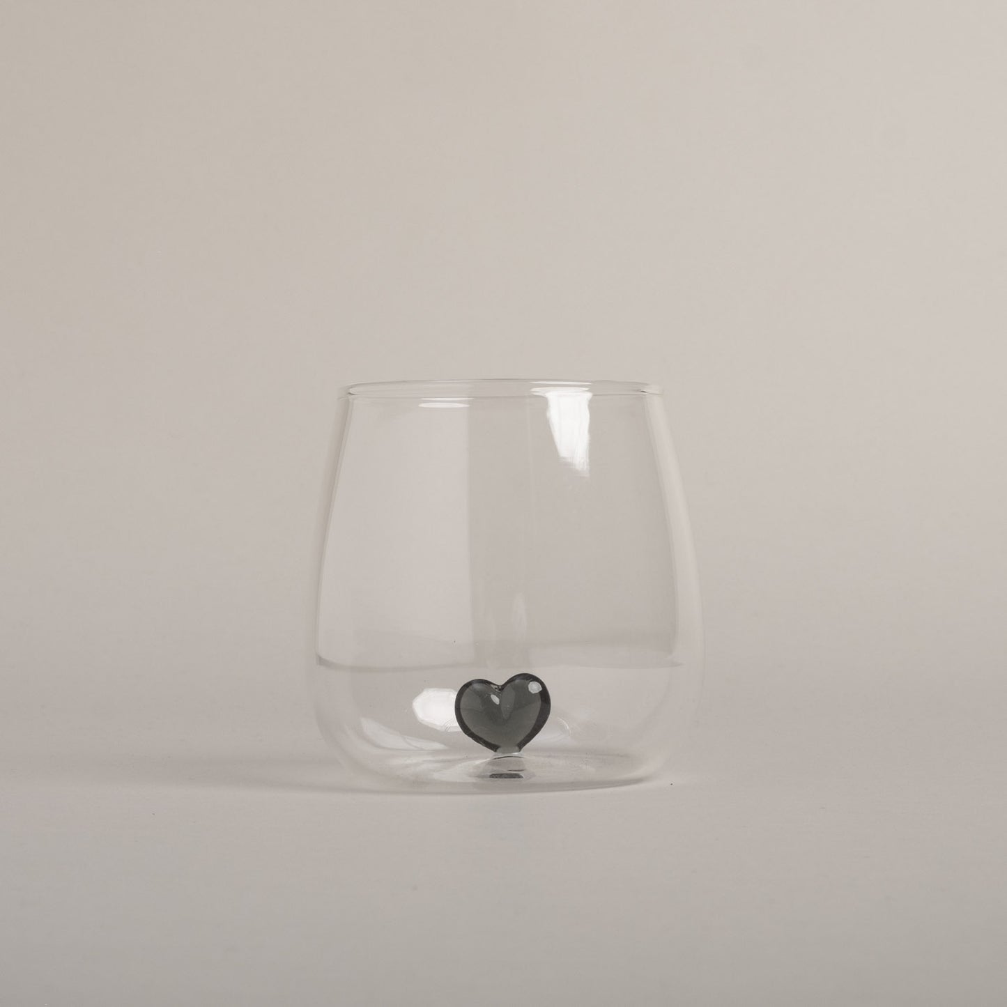 Drinking glass heart shape black (pack = 6 pcs)