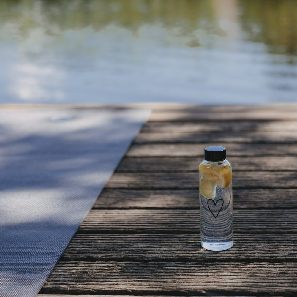 Bouteille d'eau cœur (VE = 6 pcs.)