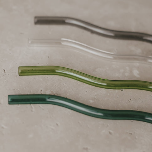 Wavy glass straws 20cm green in 4-piece set (VE = 10 sets)