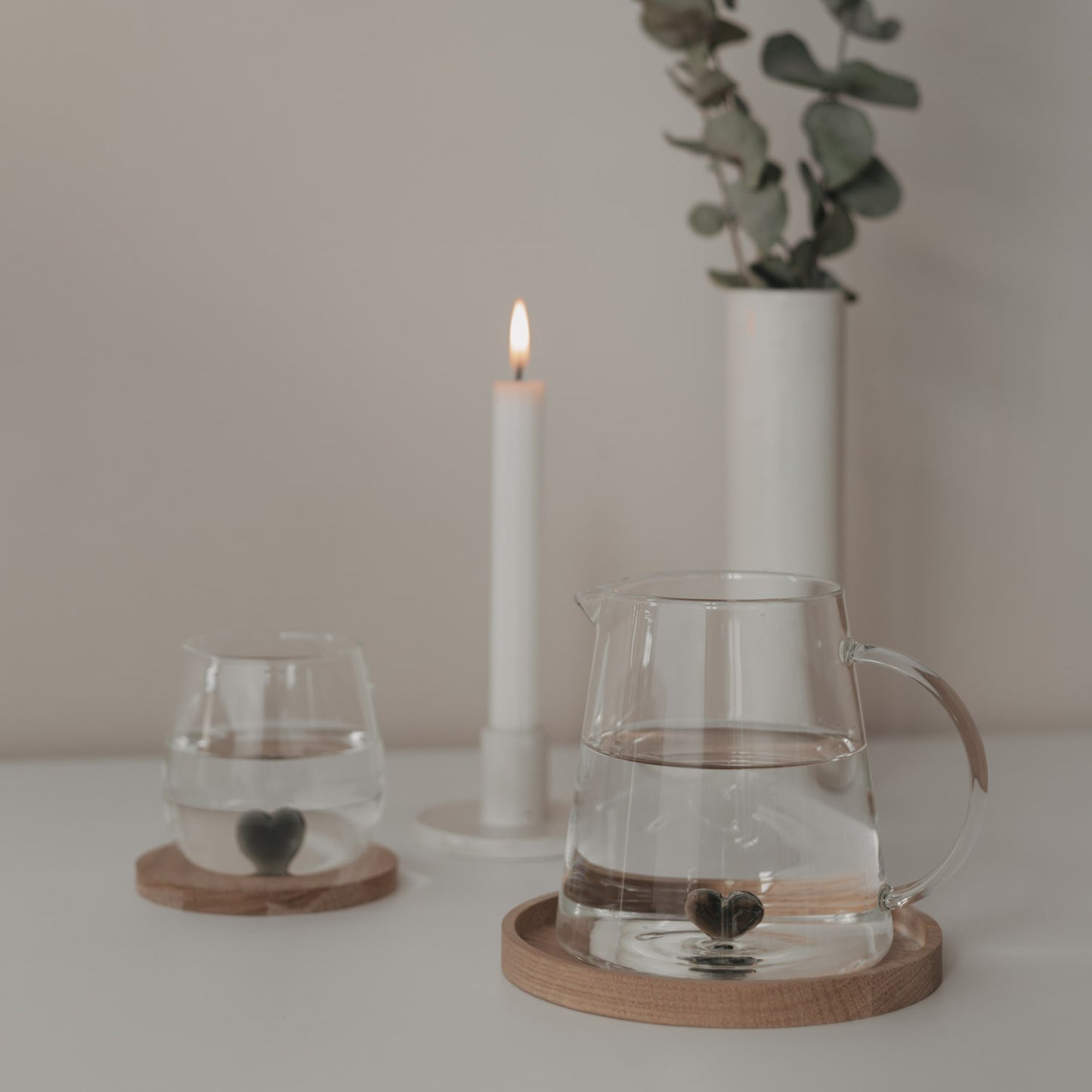 Carafe forme cœur noire (VE = 4 pcs)