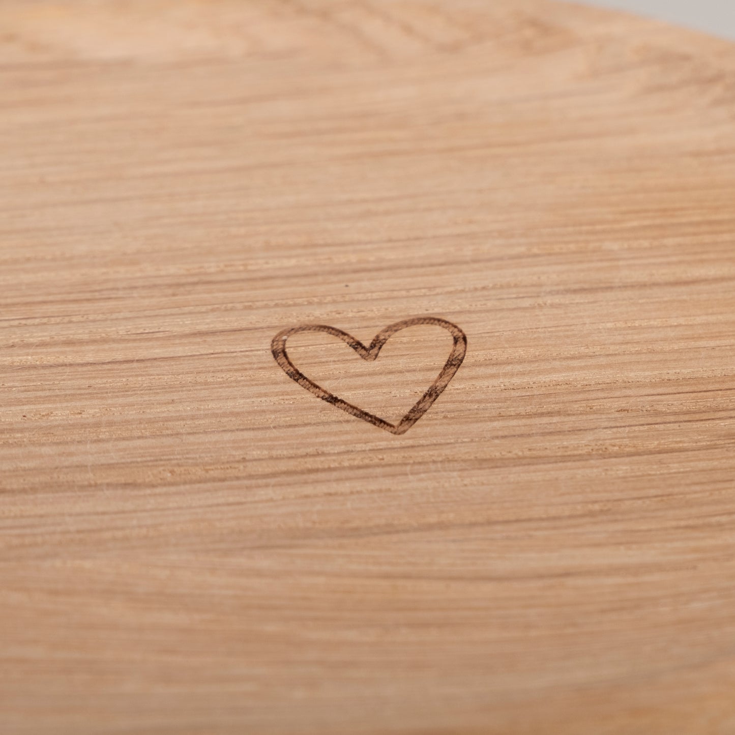 Tray Heart made of Oak (PU = 3 pcs)