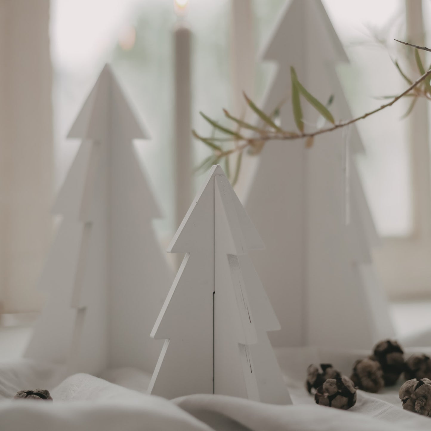 Sapins de Noël en lot de 3 blancs (VE = 6 pcs)