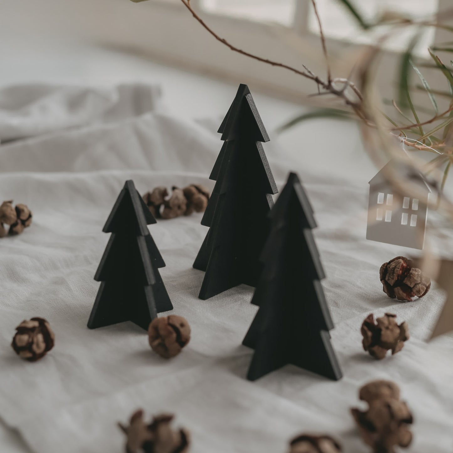 3-piece set small black Christmas trees (pack of 6 pcs.)