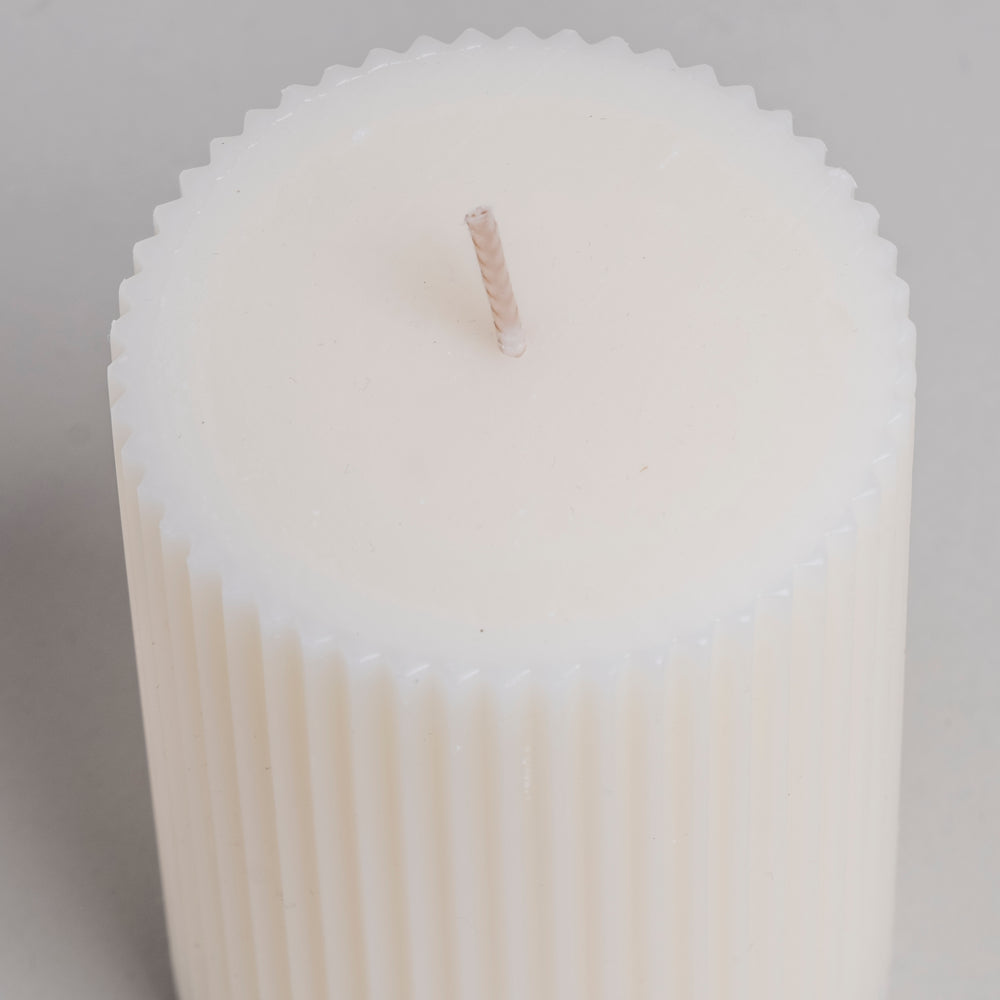 Block candle grooves 70 x 100 white (pack = 6 pcs)