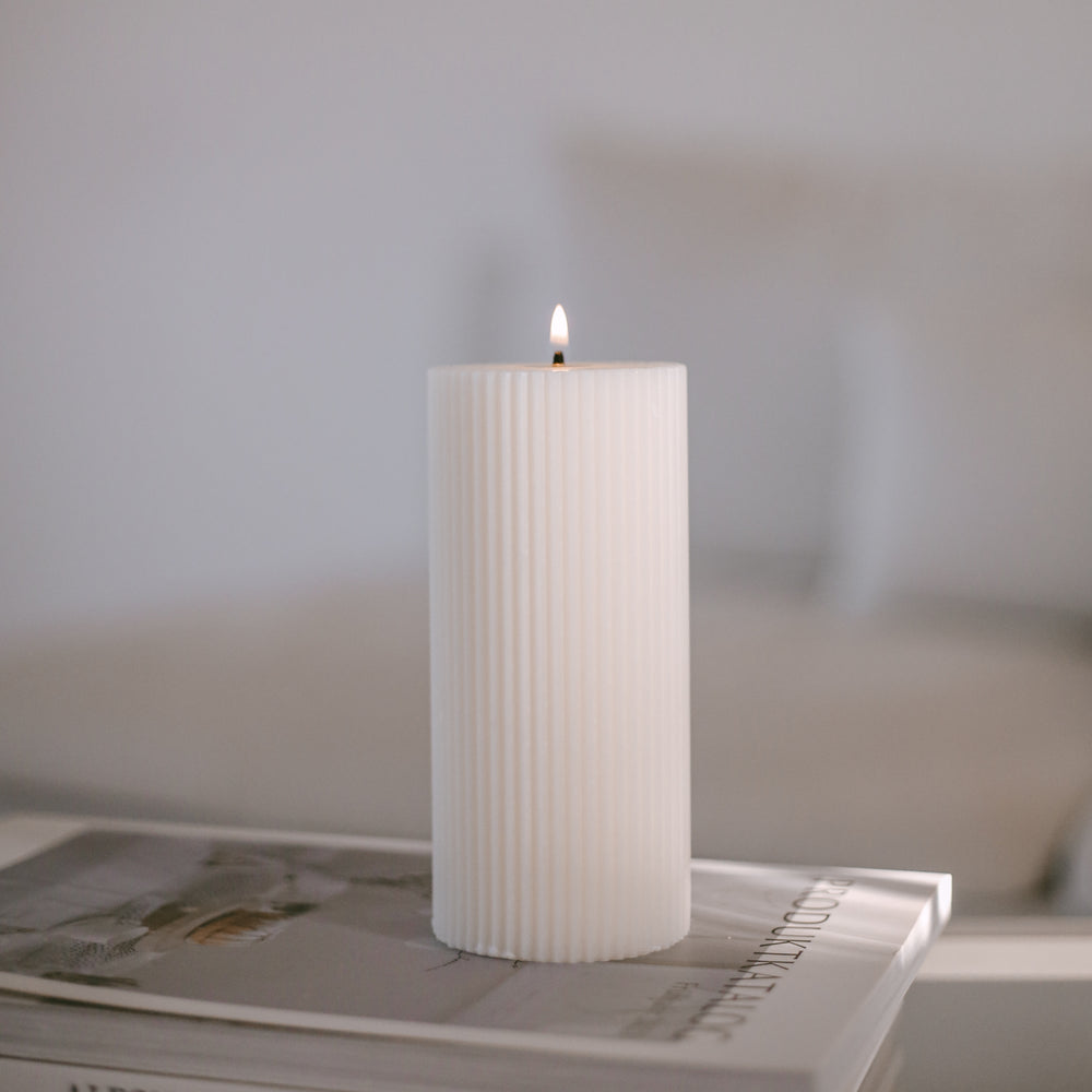 Block candle grooves 70 x 150 white (pack = 6 pcs)