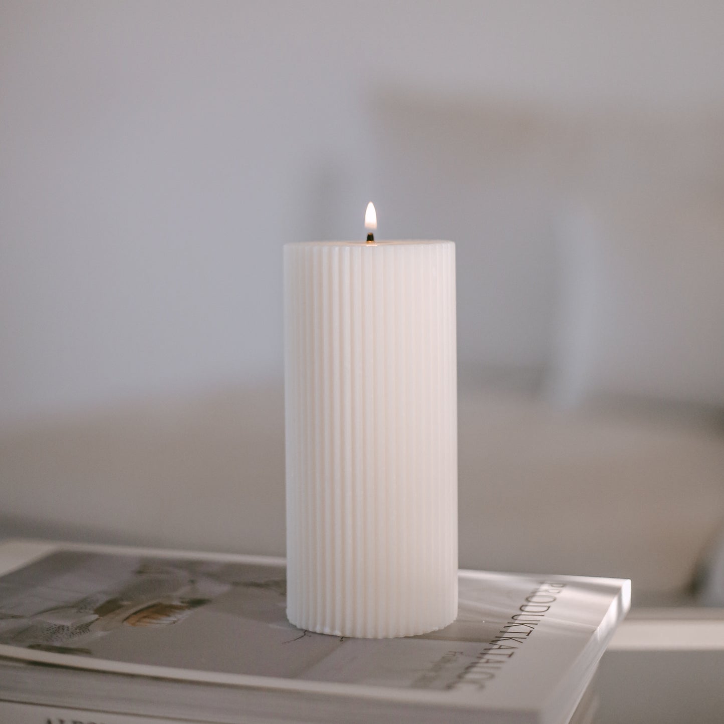 Block candle grooves 70 x 150 white (pack = 6 pcs)