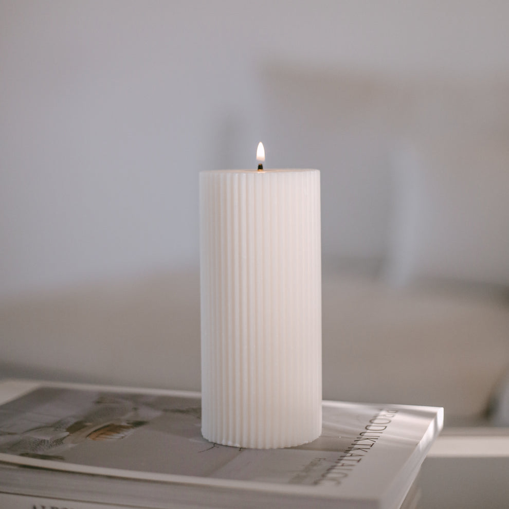 Block candle grooves 70 x 150 white (pack = 6 pcs)