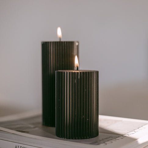 Block candle grooves 70 x 100 black (pack = 6 pcs)
