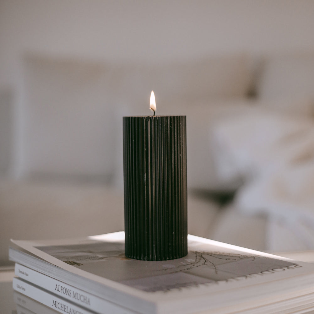 Block candle grooves 70 x 150 black (pack = 6 pcs)