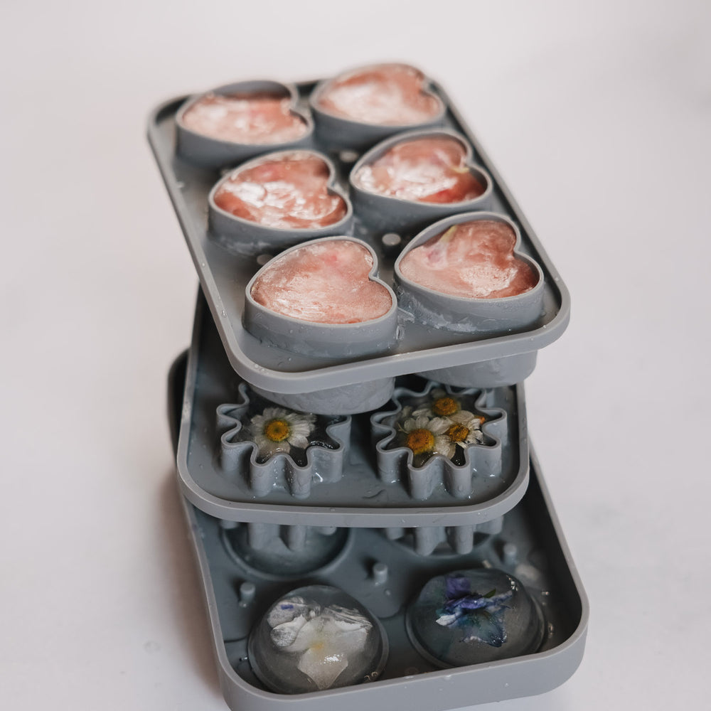 Ice cube tray hearts gray (PU = 6 pcs)