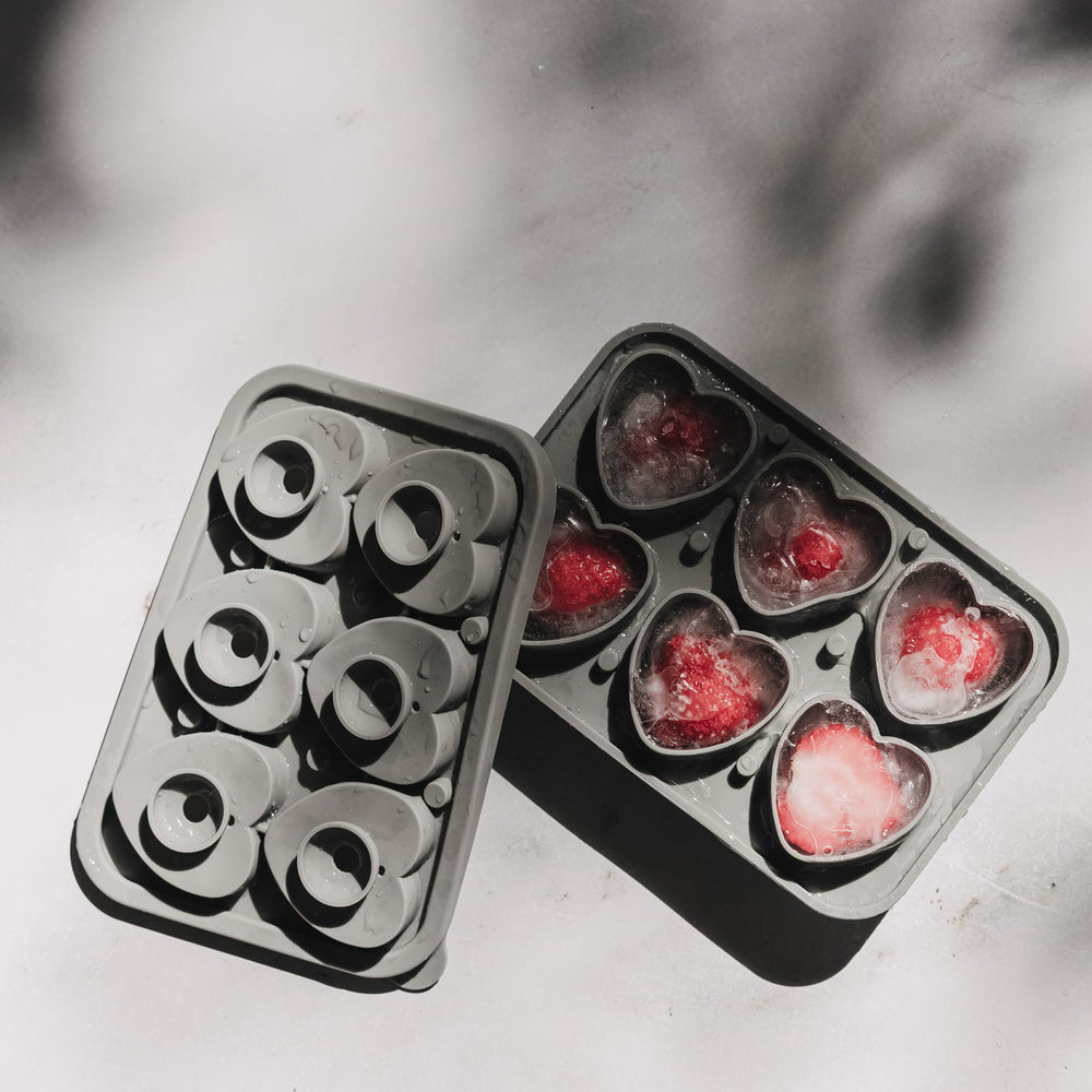 Ice cube tray hearts gray (PU = 6 pcs)