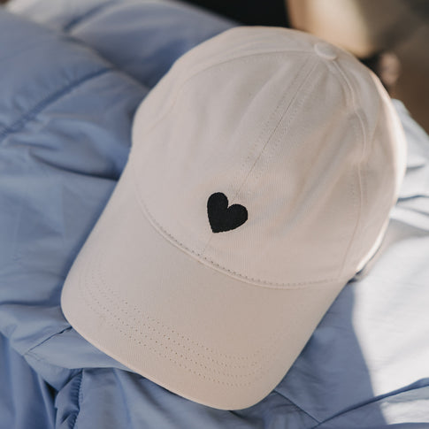 Cap beige Herz (VE = 4 Stk.)