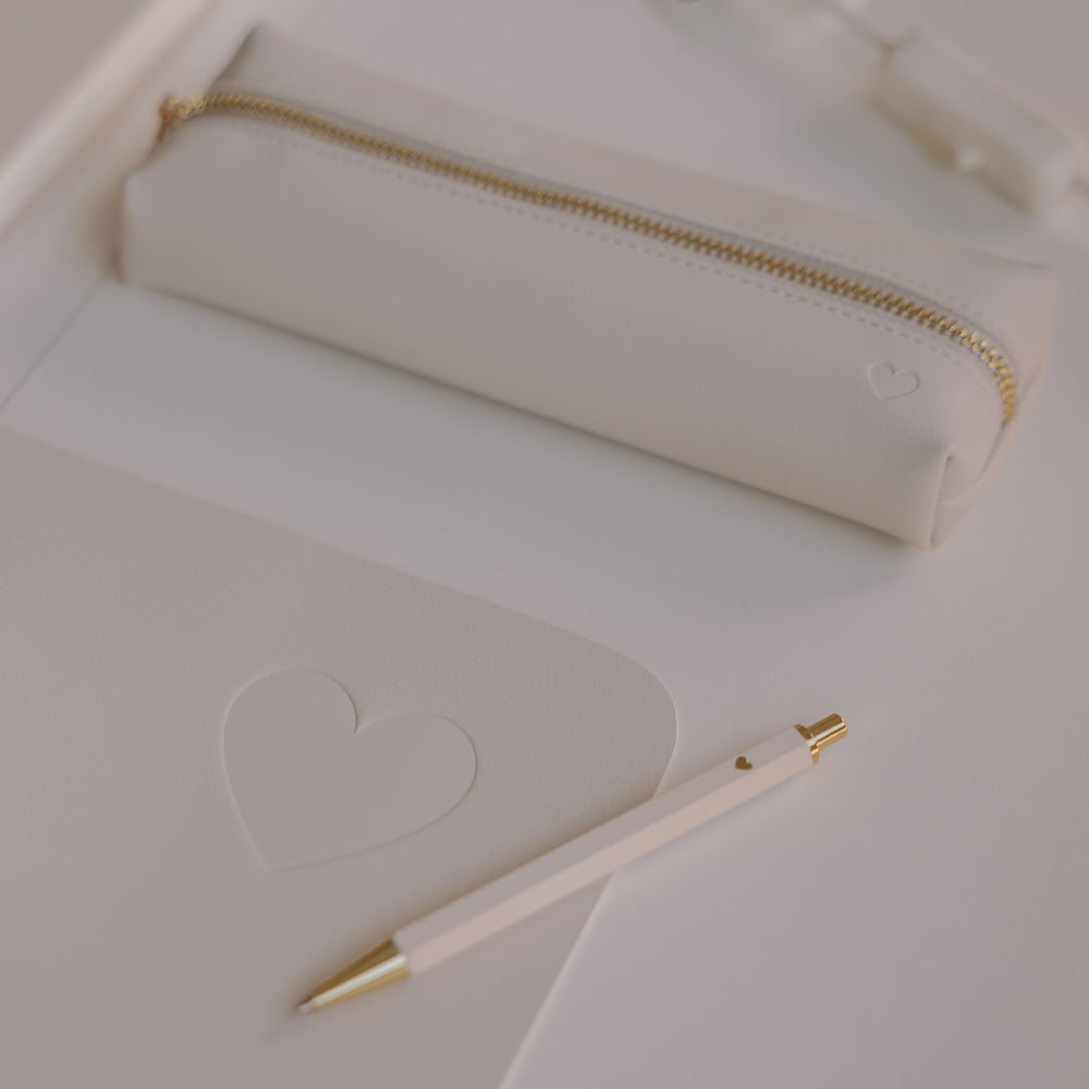 Schreibtischunterlage soft Herz creme (VE = 6 Stk.)