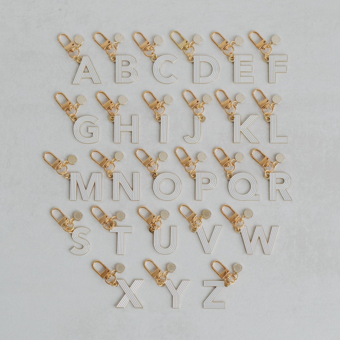 ABC Schlüsselanhänger hellgrau (VE = 6 Stück)