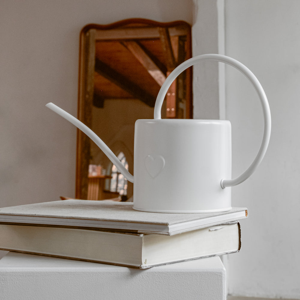 Watering Can Heart White (PU = 4 pcs)