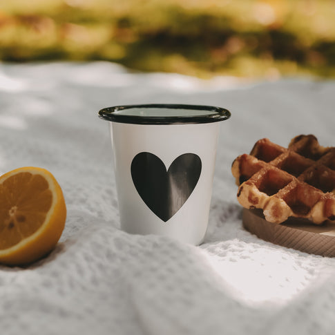 Becher émaillé cœur (VE = 6 pcs)