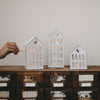 Maison en métal moyenne blanche (VE = 4 pcs)