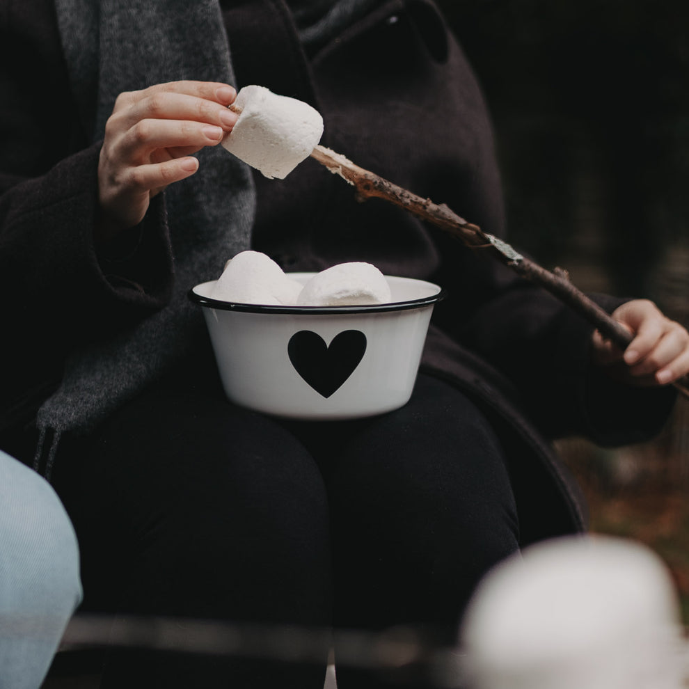 Emaille Schale Herz (VE = 6 Stk)