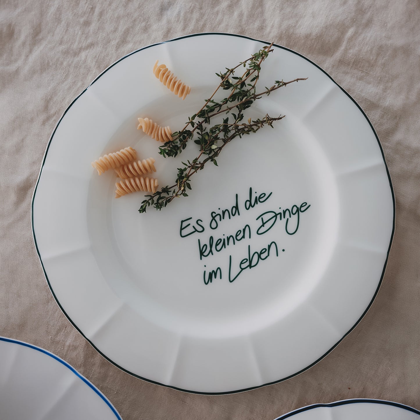 Speiseteller Wellig grün Kleine Dinge (VE = 4 Stk.)