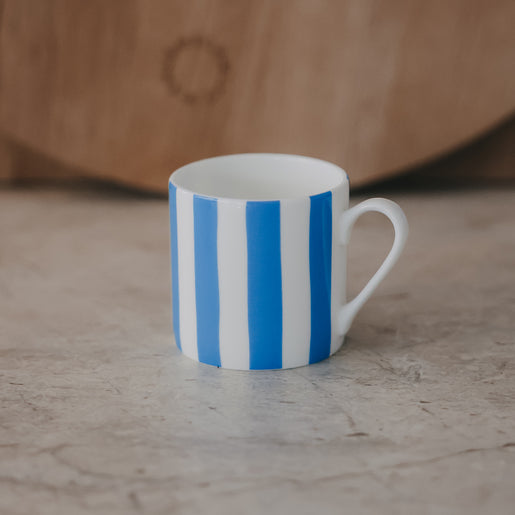 Kleine Tasse Streifen hellblau (VE = 4 Stk.)