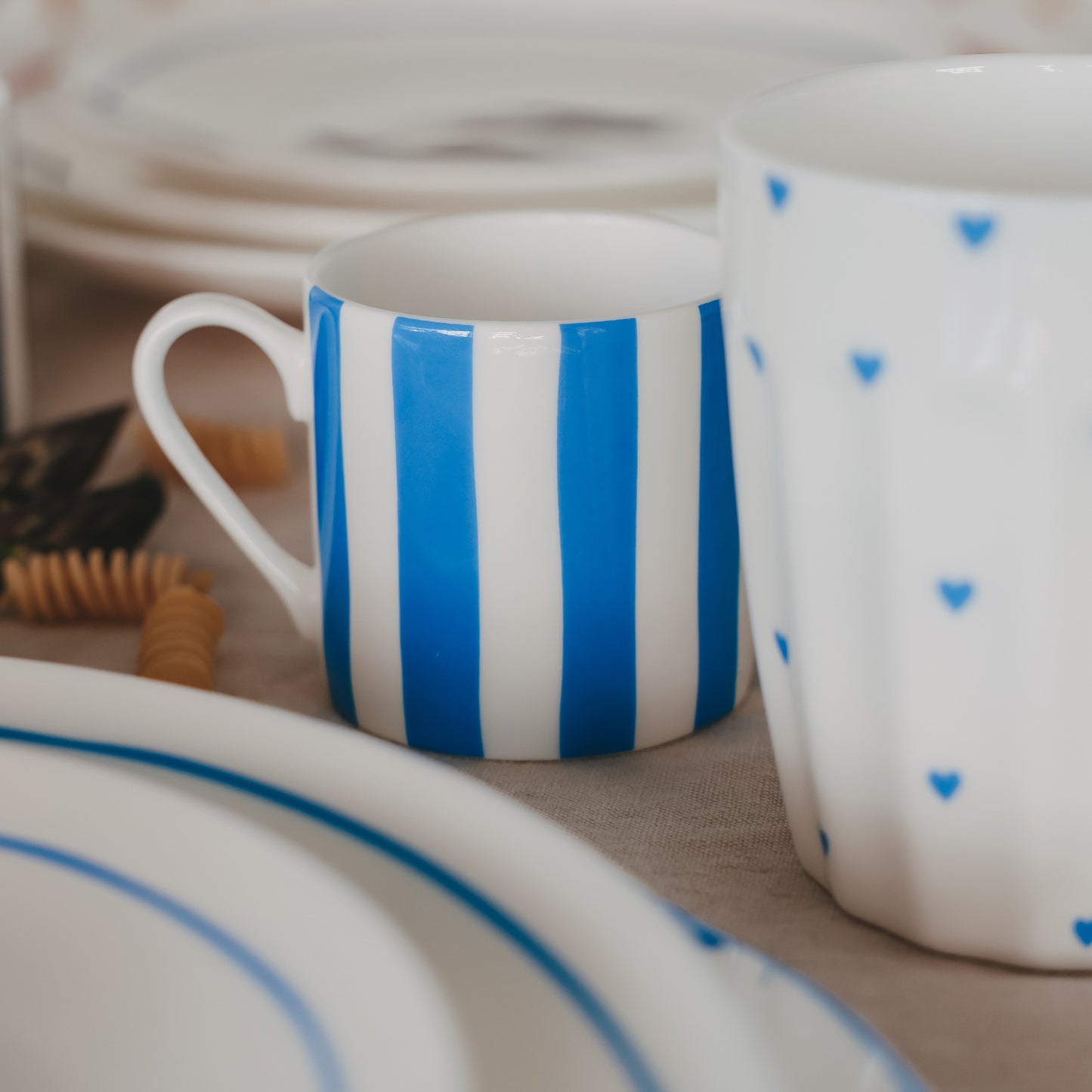 Kleine Tasse Streifen hellblau (VE = 4 Stk.)
