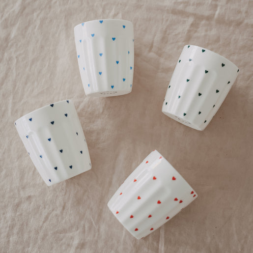 Becher kleine Herzen dunkelblau (VE = 4 Stk.)