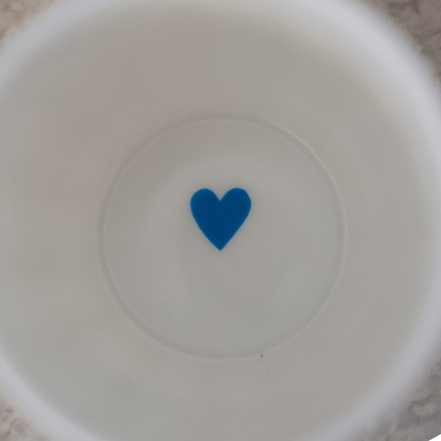 Becher große Herzen hellblau (VE = 4 Stk.)