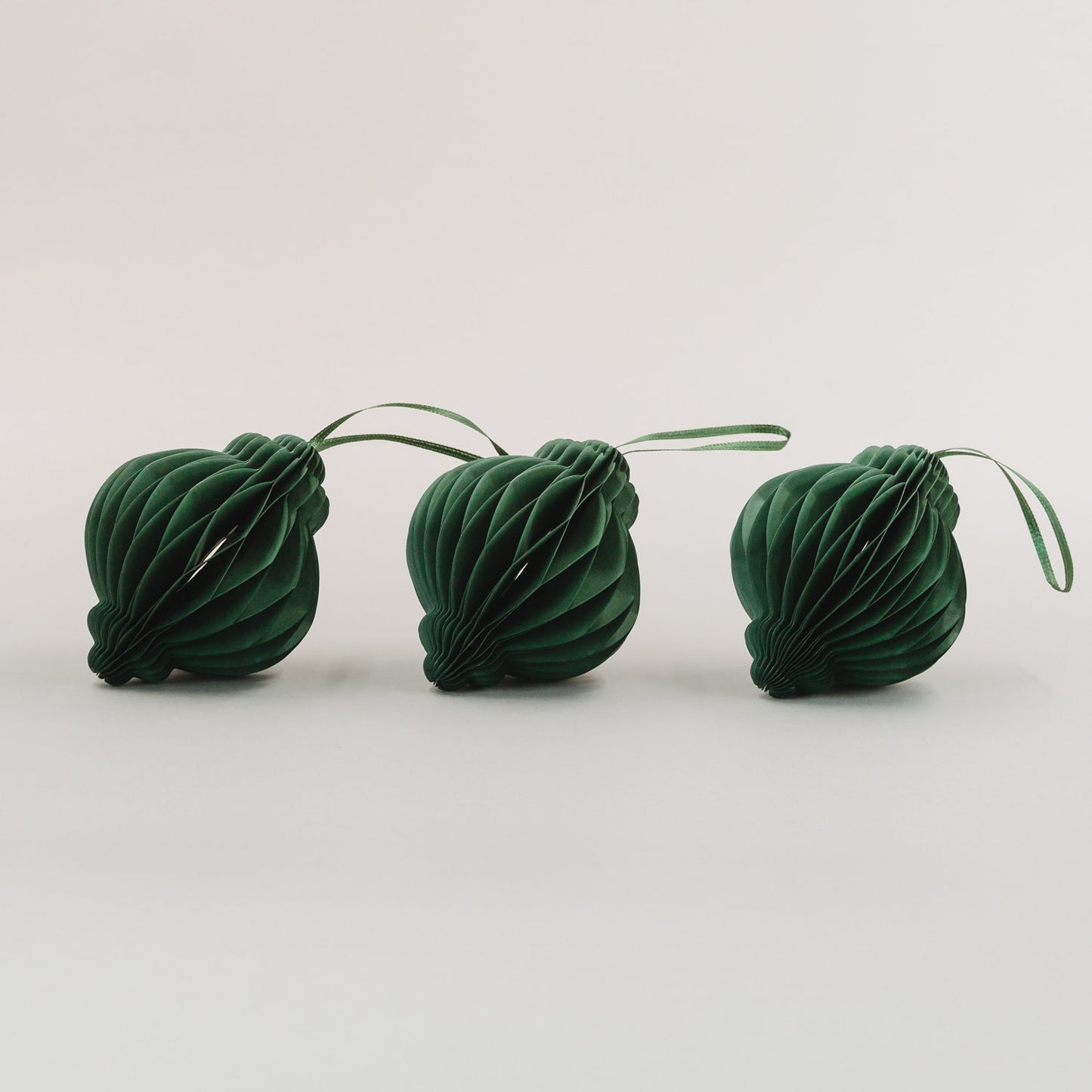 Étiquettes en papier lot de 3 10cm vert foncé (VE = 6 pcs)