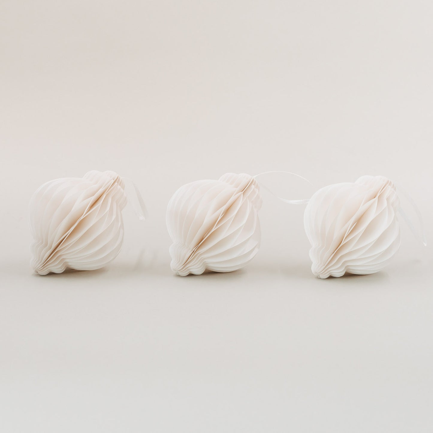 Papieranhänger 3er Set 10cm natur (VE = 6 Stk.)