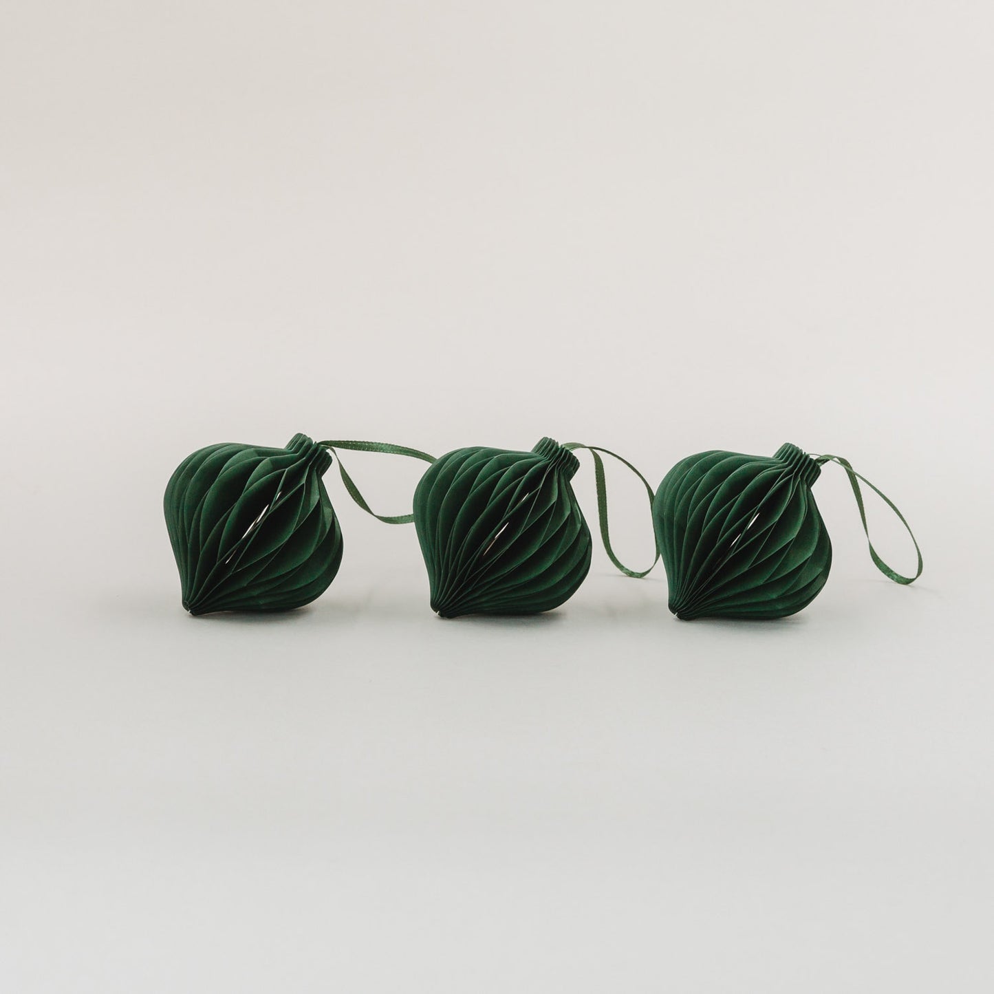 Étiquettes en papier lot de 3 7cm vert foncé (VE = 6 pcs)