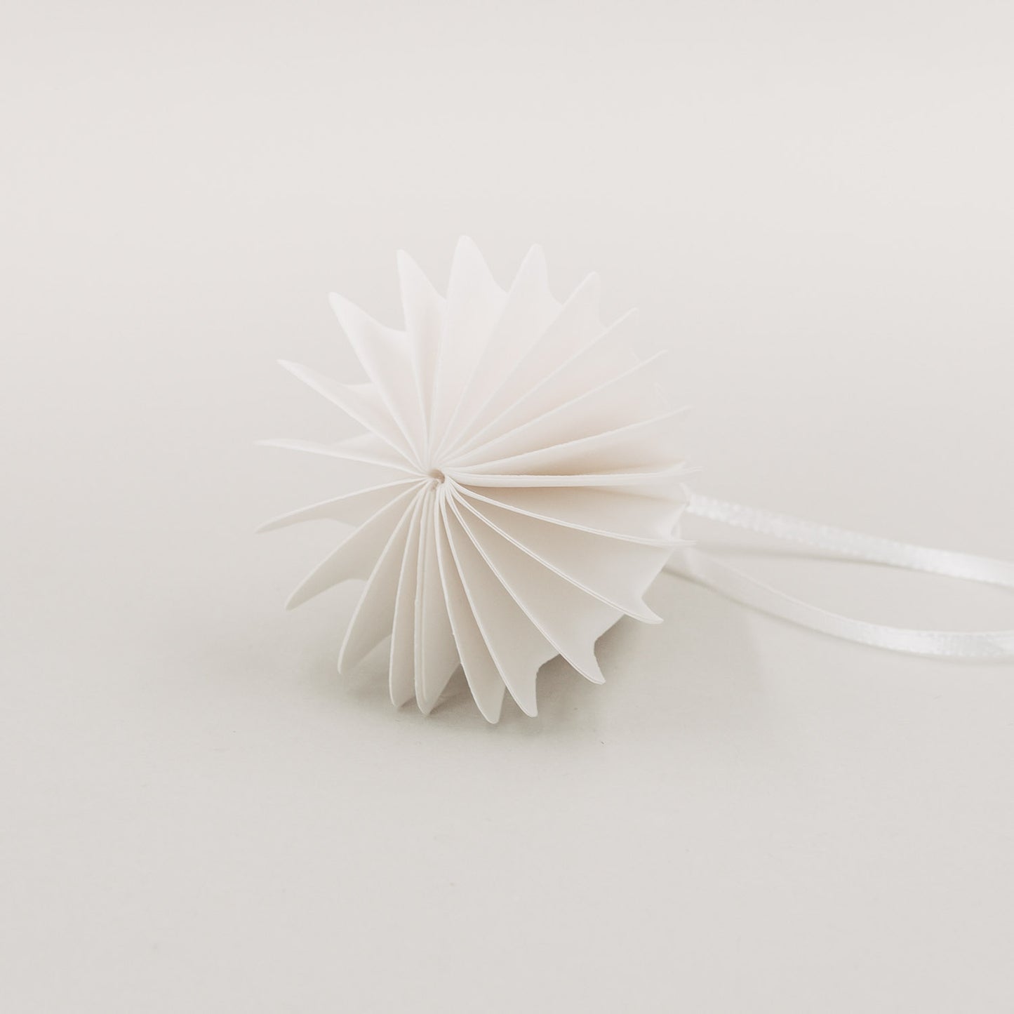 Étiquettes en papier cloche lot de 3 naturel (VE = 6 pcs.)