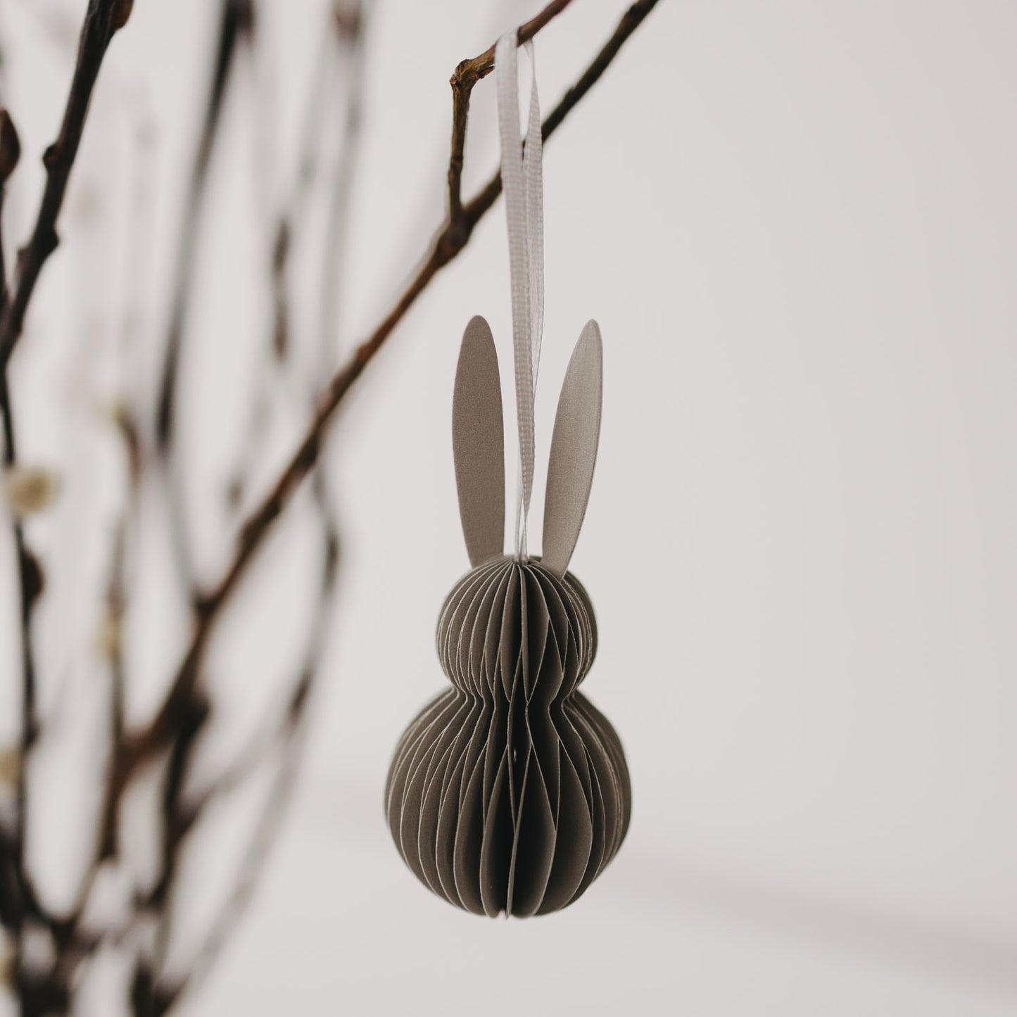 Papieranhänger 6er Set Ostern grau (VE = 6 Stk.)