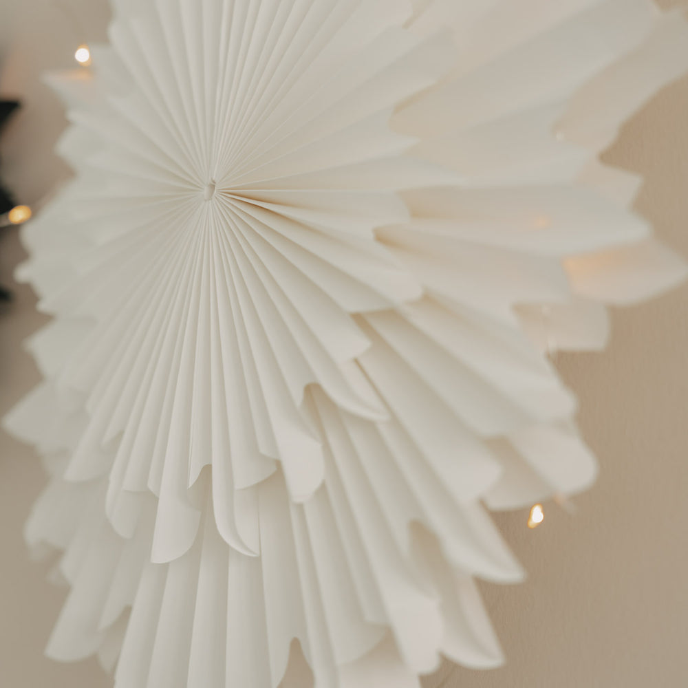 Papieranhänger Schneeflocke 30cm natur (VE = 4 Stk.)