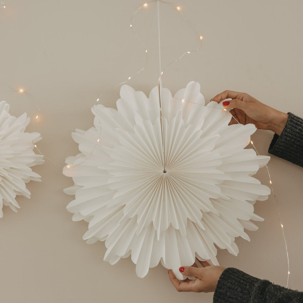 Papieranhänger Schneeflocke 45cm natur (VE = 4 Stk.)