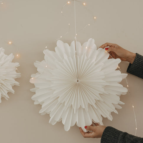Papieranhänger Schneeflocke 45cm natur (VE = 4 Stk.)