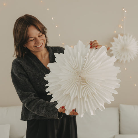 Papieranhänger Schneeflocke 45cm natur (VE = 4 Stk.)