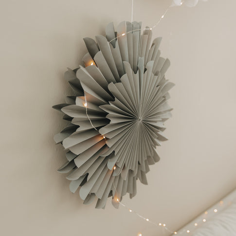 Papieranhänger Schneeflocke 45cm grau (VE = 4 Stk.)