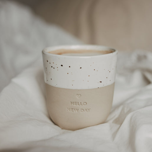 Becher Hello New Day (VE = 4 Stück)
