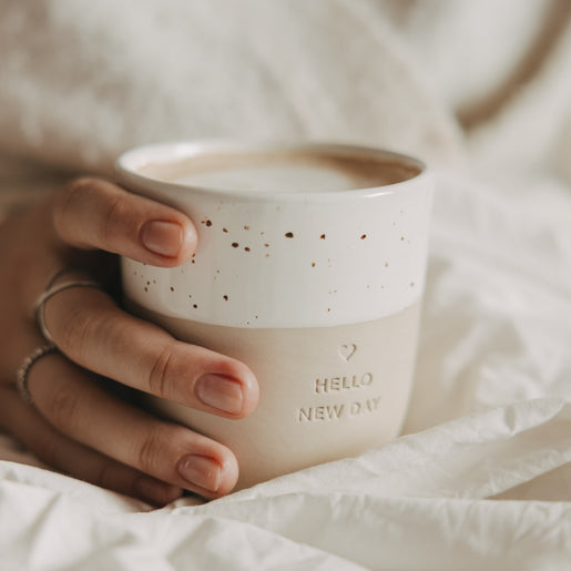 Becher Hello New Day (VE = 4 Stück)